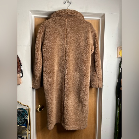 Gap Women’s Brown Long Sherpa Coat - Satin Lined - Size: Small - Picture 4 of 5